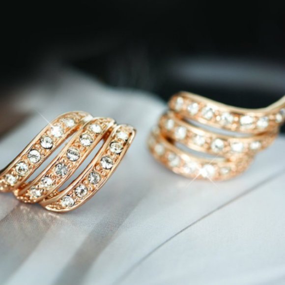 Beautiful Rose Gold Simulated Diamond Earrings - Picture 3 of 5